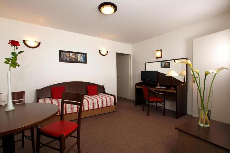 Appart'city Confort Paris - Mairie Aparthotel